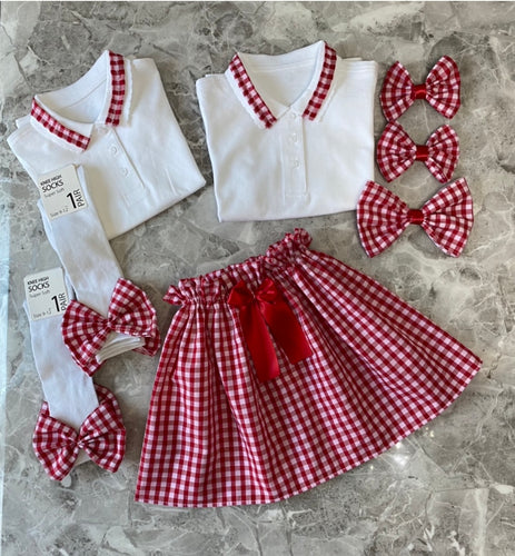 School sets in red