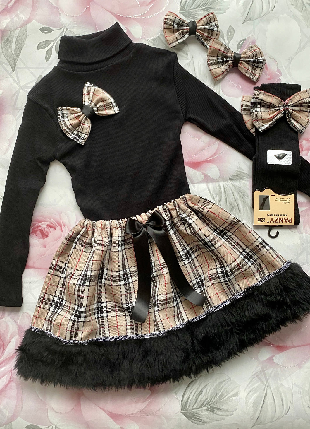 Beige tartan with black fur trim skirt set