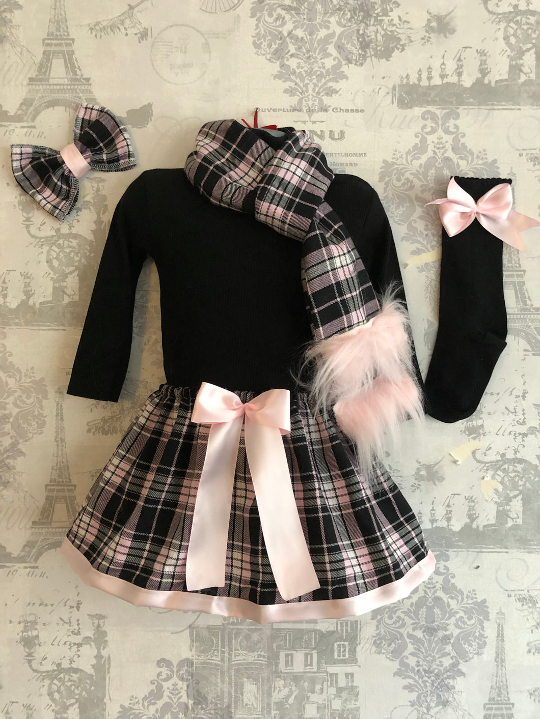 Black and pink tartan skirt sets